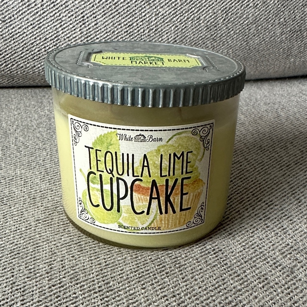 White Barn Tequila Lime Cupcake Scented Candle